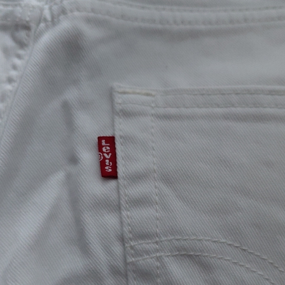 Levi's Men's White Jean Shorts Style 511 Size 32 - Picture 3 of 10